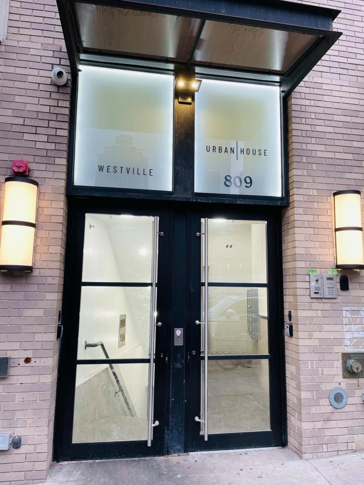 Apartment 809-5a Gorgeous New 1br Heart Of Midtown New York
